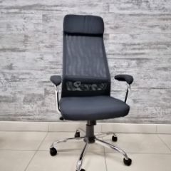 Кресло Barneo K-115 для персонала (черная ткань, черная сетка) в Нижнекамске - nizhnekamsk.mebel24.online | фото
