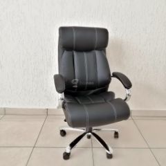 Кресло Barneo K-303 для руководителя (черная экокожа) в Нижнекамске - nizhnekamsk.mebel24.online | фото