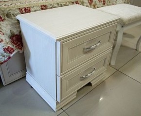 Тумба прикроватная Венеция 4 в Нижнекамске - nizhnekamsk.mebel24.online | фото 2